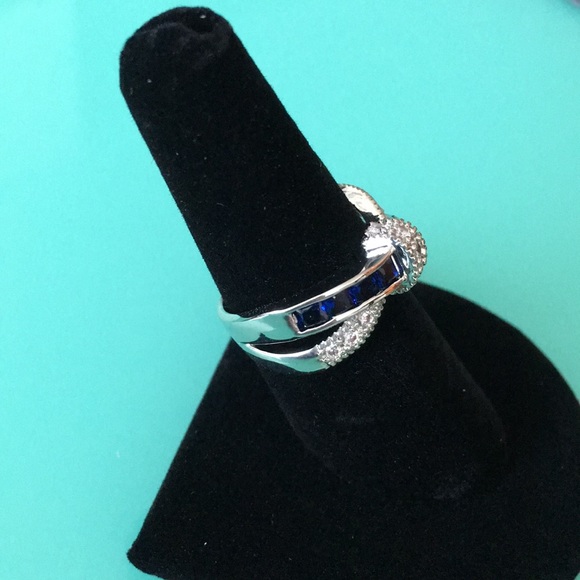 Beautifully designed - Picture 2 of 6